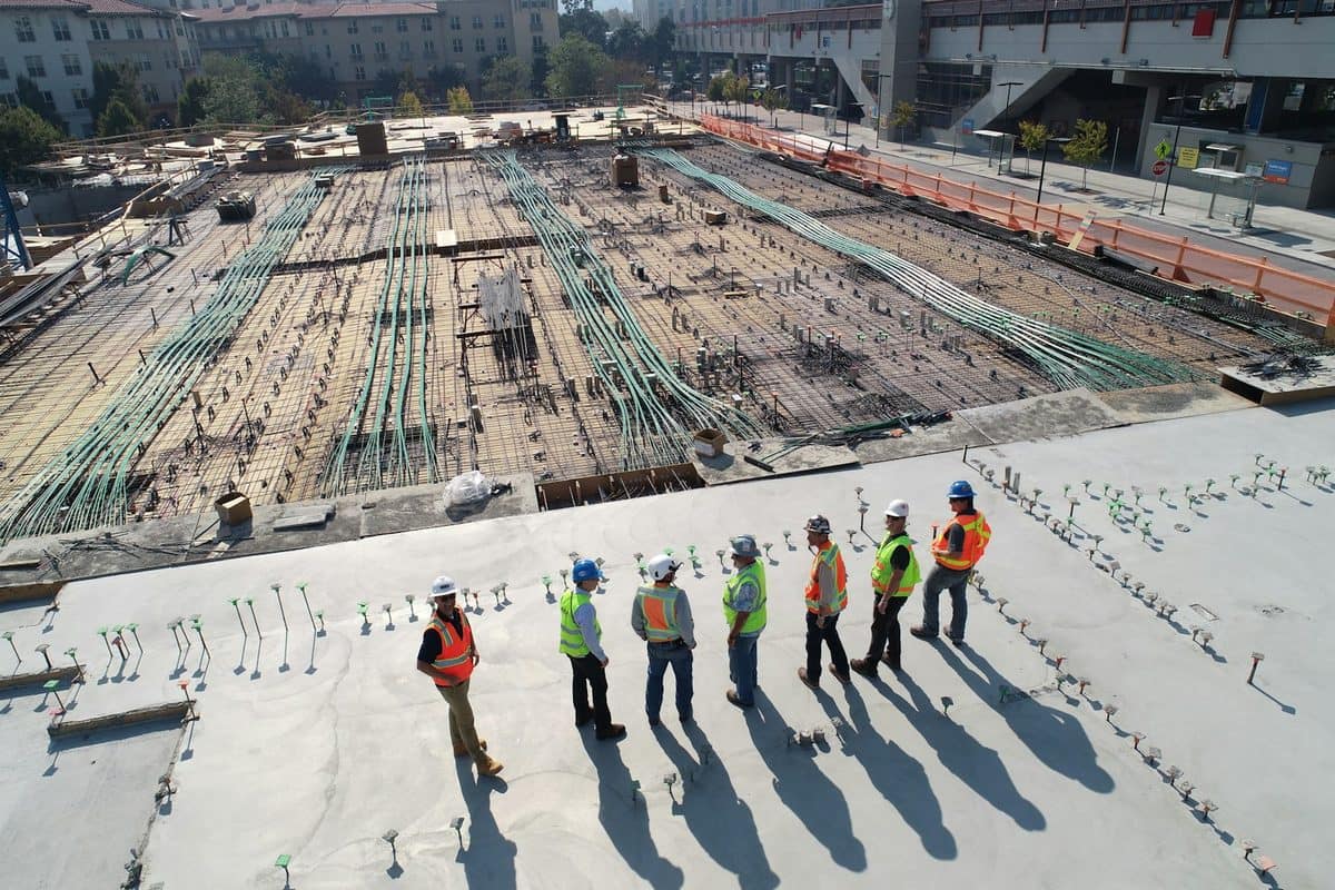 Edificio multifamiliar · 8 niveles
